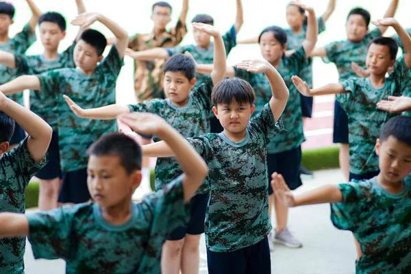 为什么封闭训练是提高篮球水平的有效途径_0